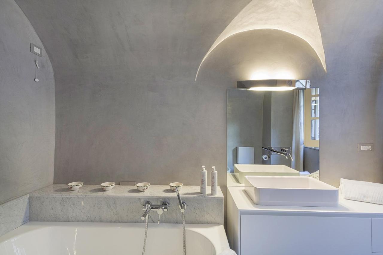 Garibaldi Glamorous Apartment By Wonderful Italy Genua Buitenkant foto